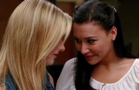 when did brittany and santana start dating
